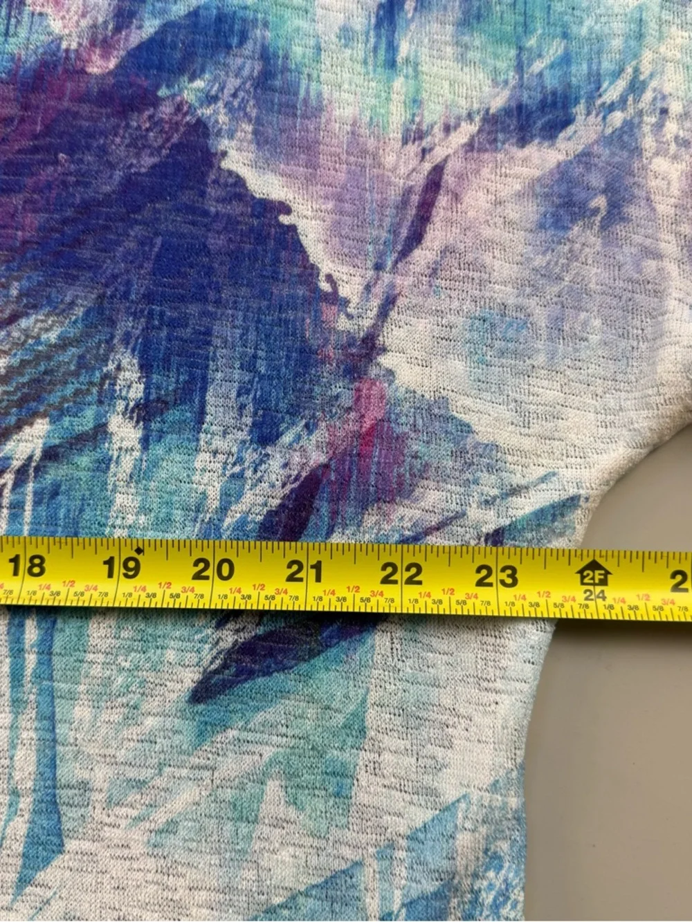 Jess & Jane Abstract Print Knit Coverup Top Blue Purple Short Sleeve Small - Picture 5 of 7